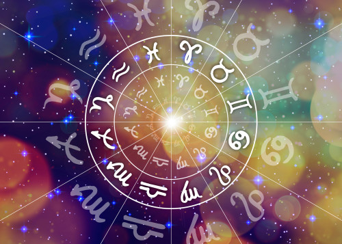 Horoskop: Foto: © McCarony / shutterstock / #1606255384